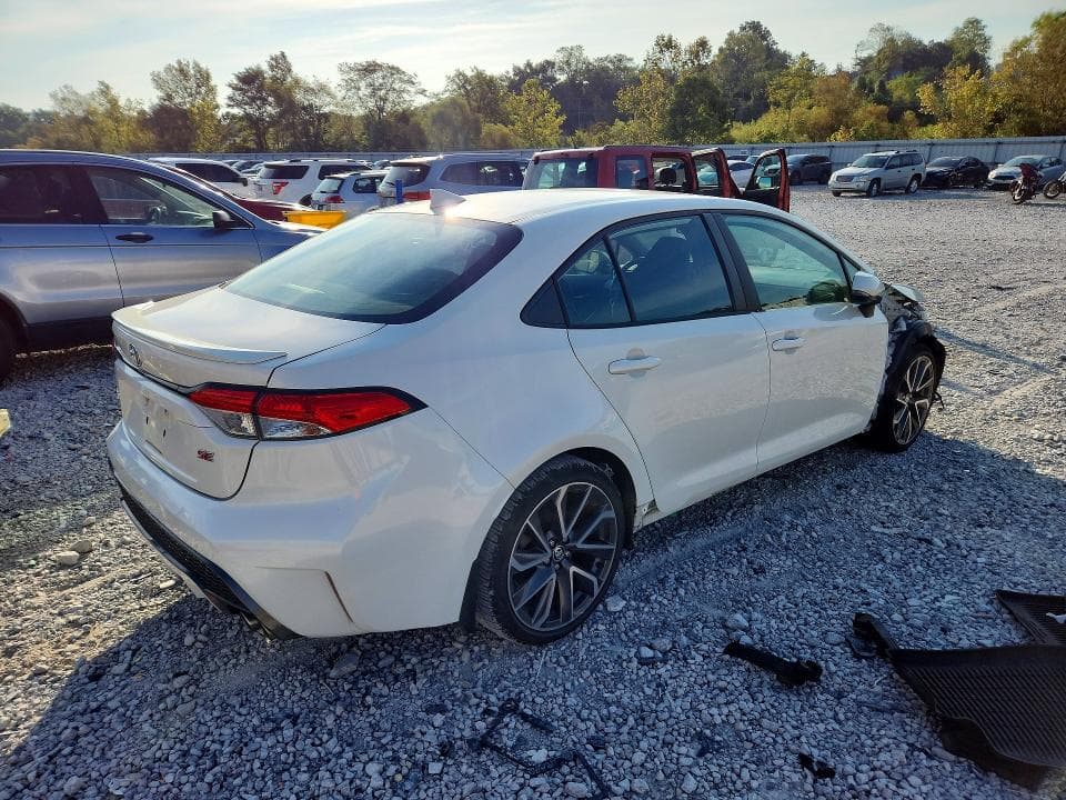 2021 TOYOTA COROLLA SE 3