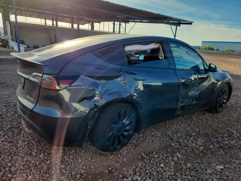 2023 TESLA MODEL Y 3