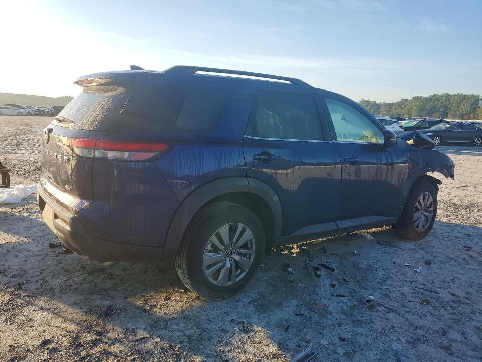 2024 NISSAN PATHFINDER SV 3