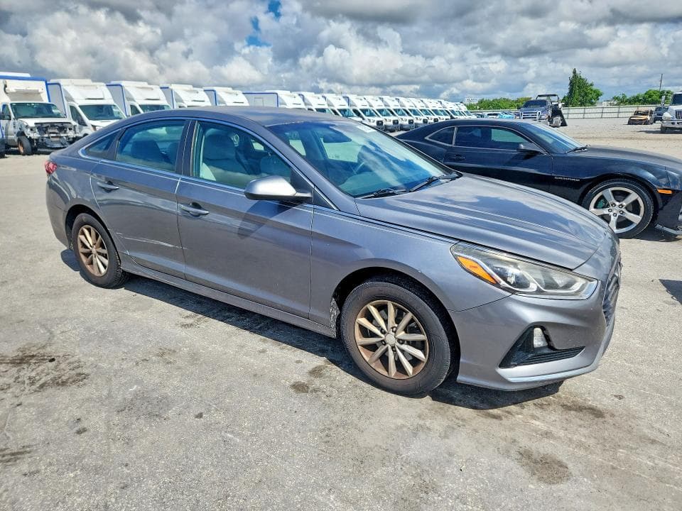 2019 HYUNDAI SONATA SE 4
