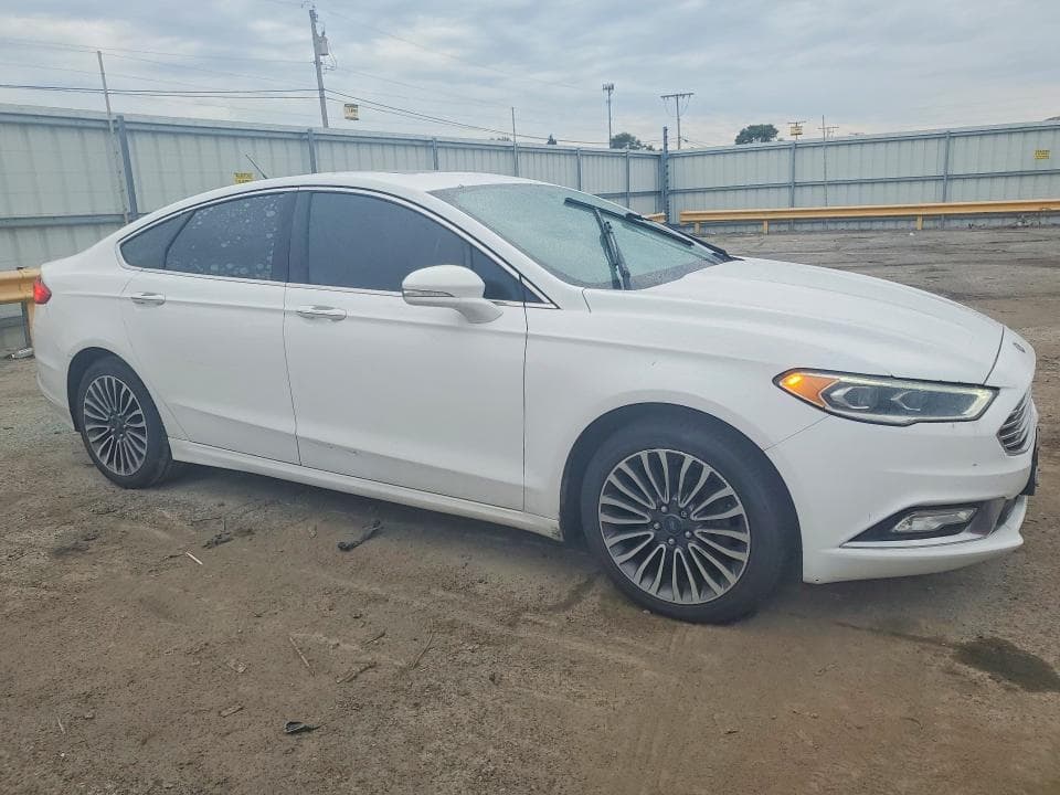 2017 FORD FUSION SE 4
