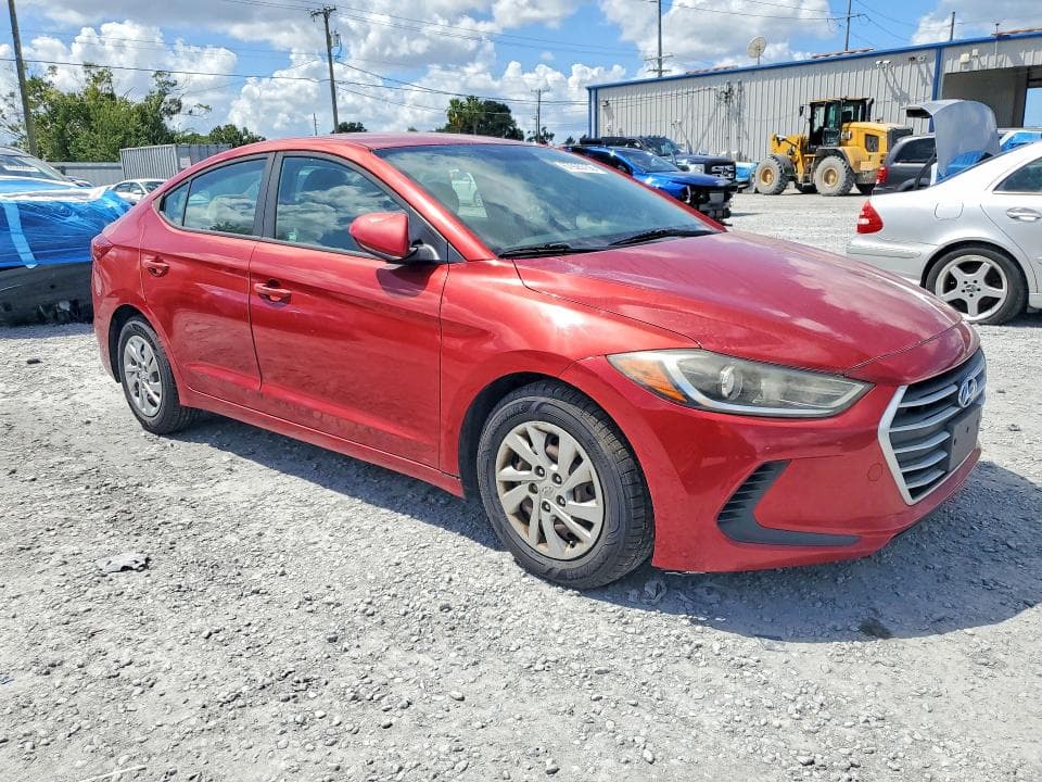 2017 HYUNDAI ELANTRA SE 4