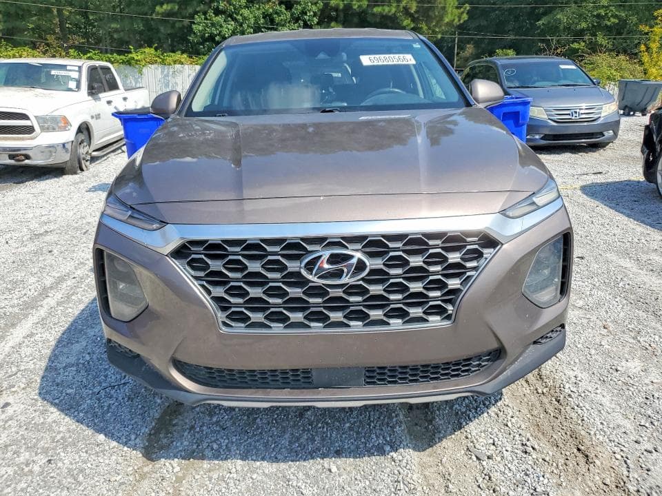 2019 HYUNDAI SANTA FE SE 5
