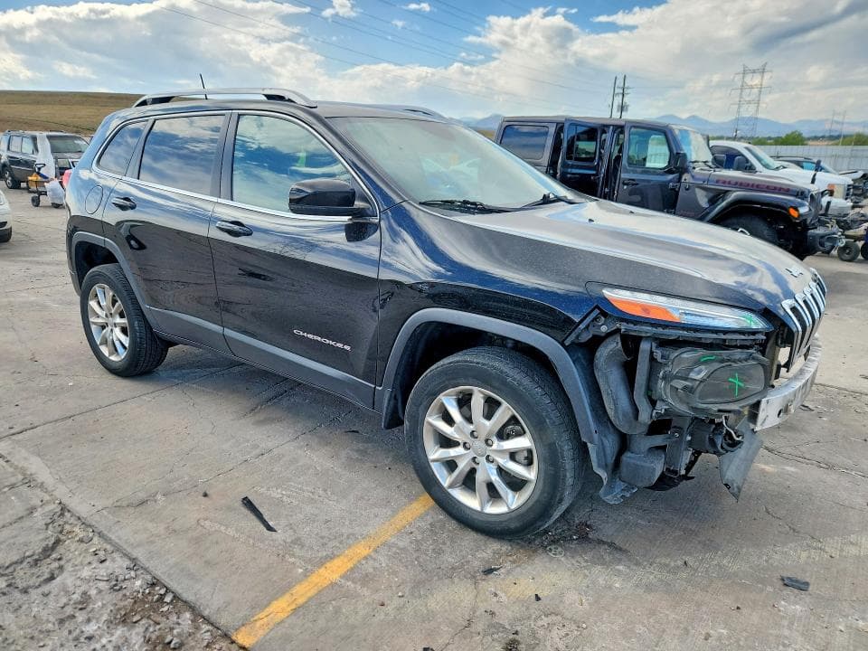 2017 JEEP CHEROKEE LIMITED 4
