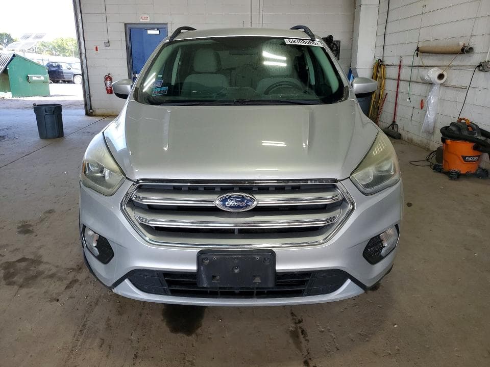2017 FORD ESCAPE SE 5