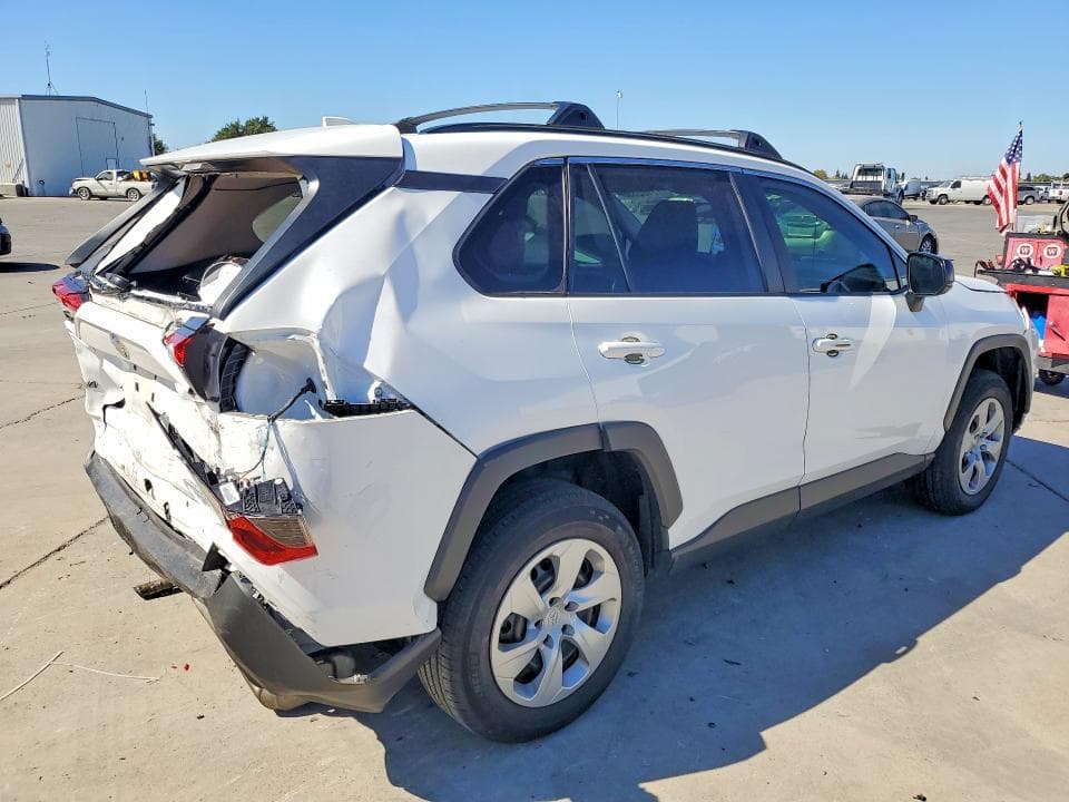 2019 TOYOTA RAV4 LE 3
