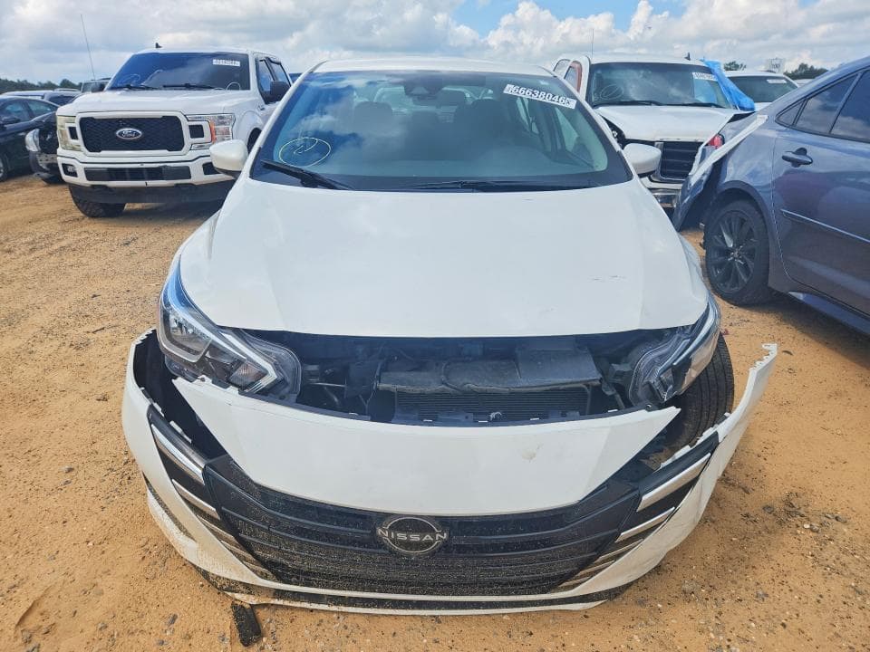 2023 NISSAN VERSA SV 5