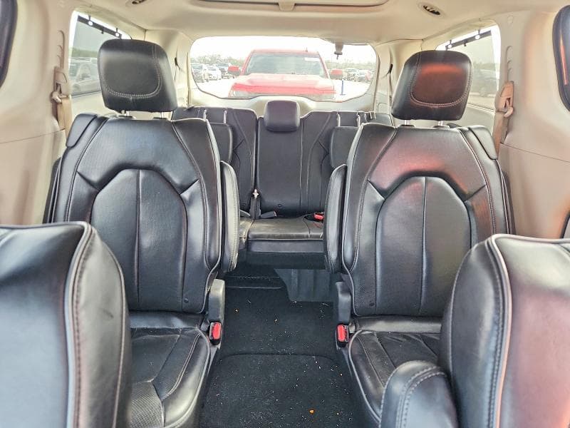 2020 CHRYSLER PACIFICA LIMITED 10