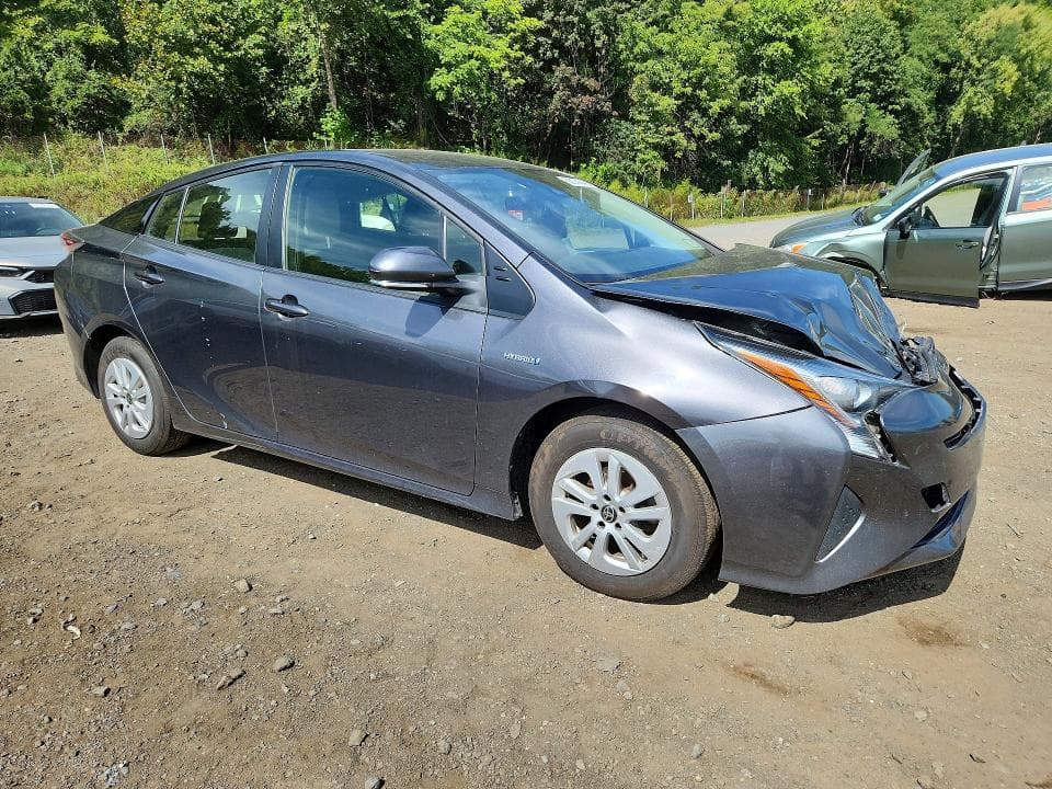 2017 TOYOTA PRIUS TWO 4