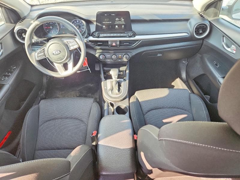 2021 KIA FORTE FE 8