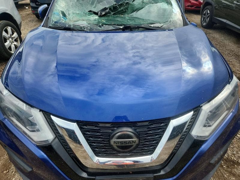 2018 NISSAN ROGUE SV 11