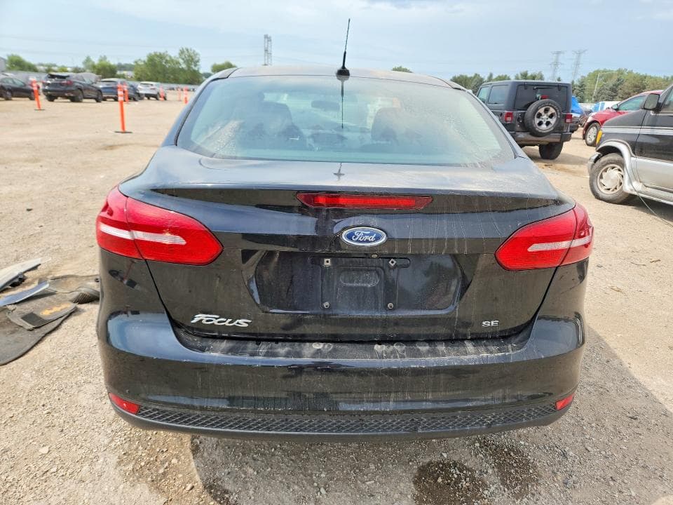2017 FORD FOCUS SE 6