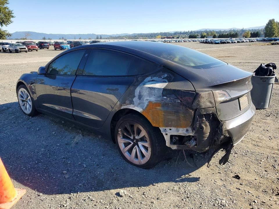 2022 TESLA MODEL 3 2
