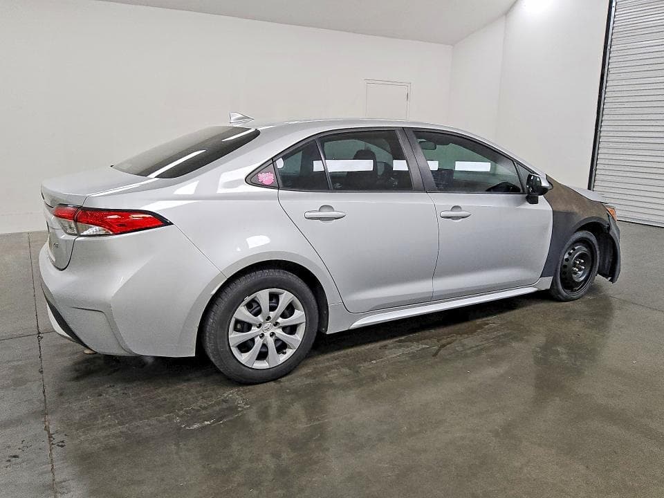 2022 TOYOTA COROLLA LE 3