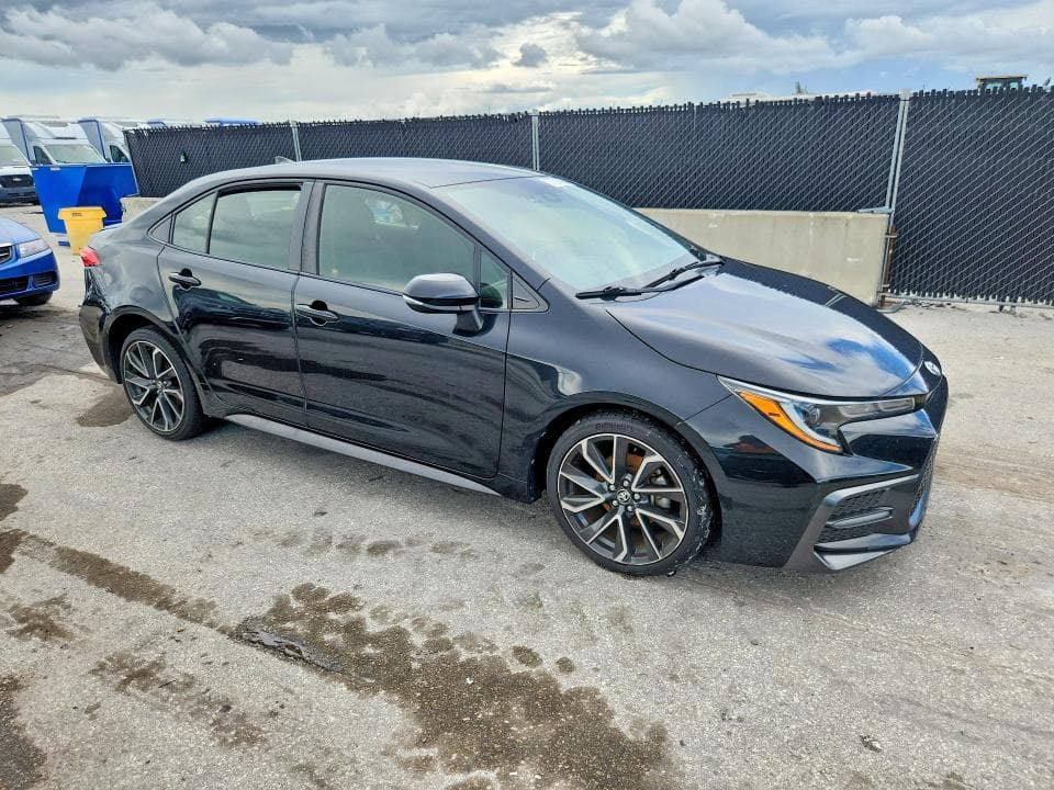2020 TOYOTA COROLLA SE 4