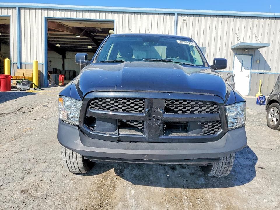 2017 RAM 1500 ST 5