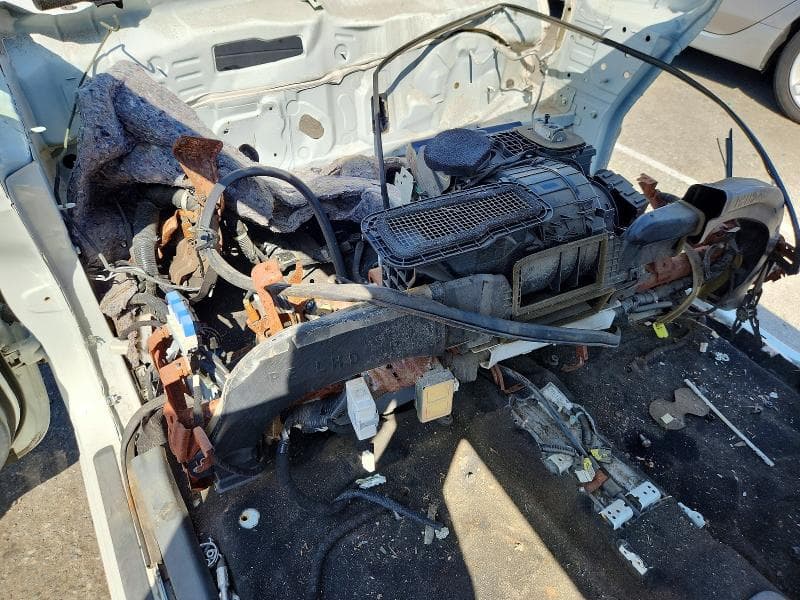 2019 NISSAN LEAF S PLUS 8