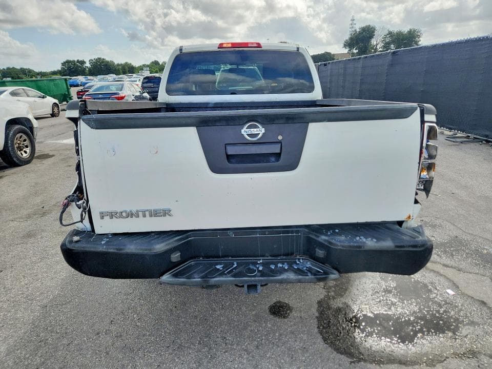 2017 NISSAN FRONTIER S 6