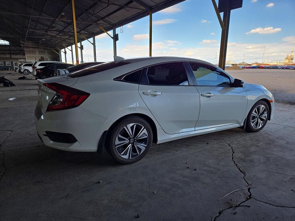 2018 HONDA CIVIC EXL 3