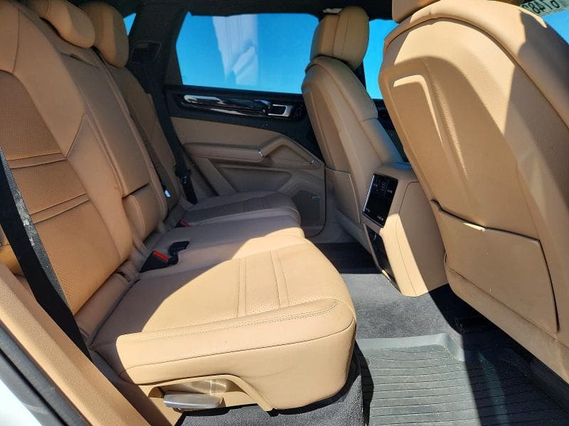2021 PORSCHE CAYENNE E-HYBRID 11