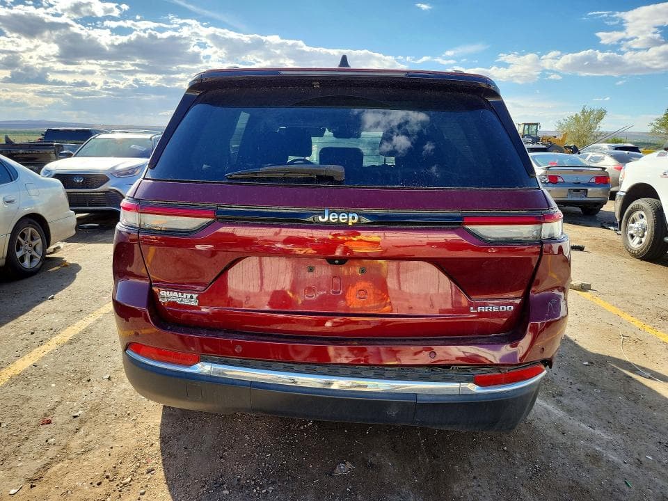 2023 JEEP GRAND CHEROKEE LAREDO 6