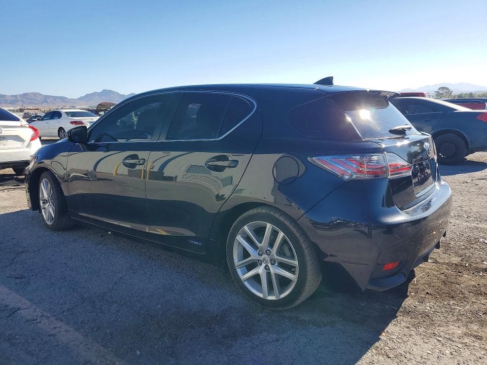 2017 LEXUS CT 200 2