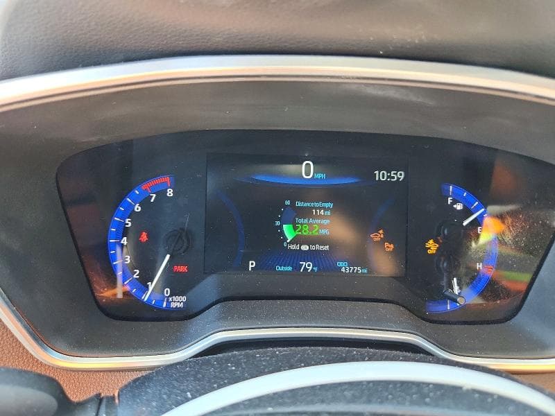 2022 TOYOTA COROLLA CROSS XLE 9