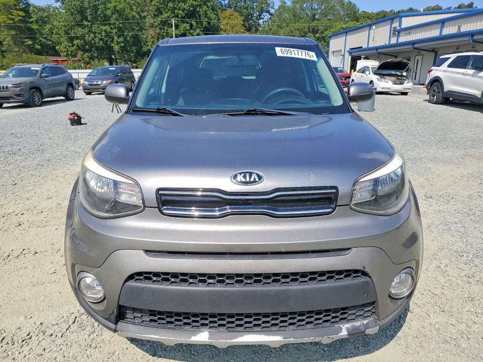2019 KIA SOUL + 5