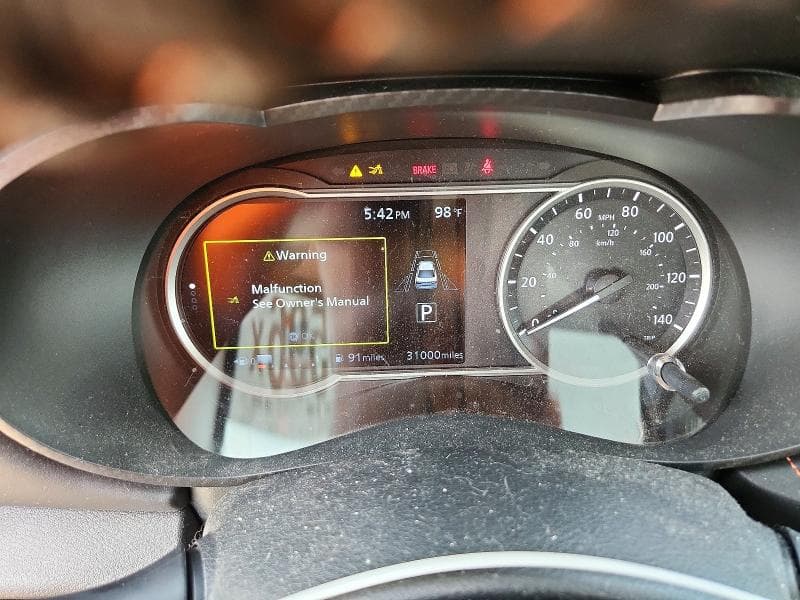 2021 NISSAN VERSA SR 9