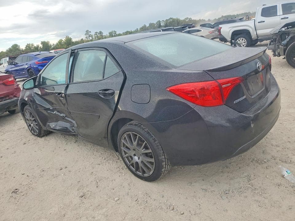 2018 TOYOTA COROLLA SE 2