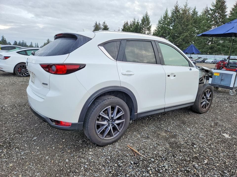 2018 MAZDA CX-5 TOURING 3
