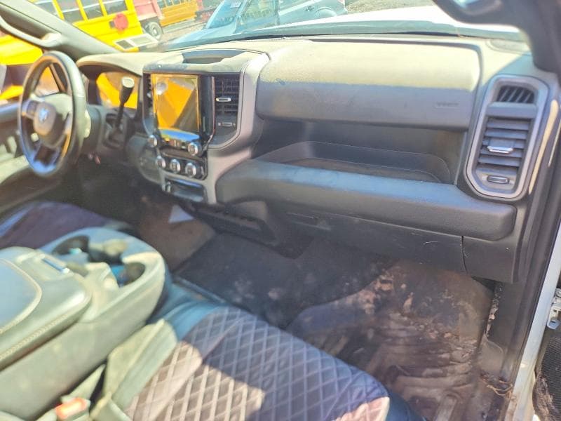 2022 RAM 3500 TRADESMAN 8
