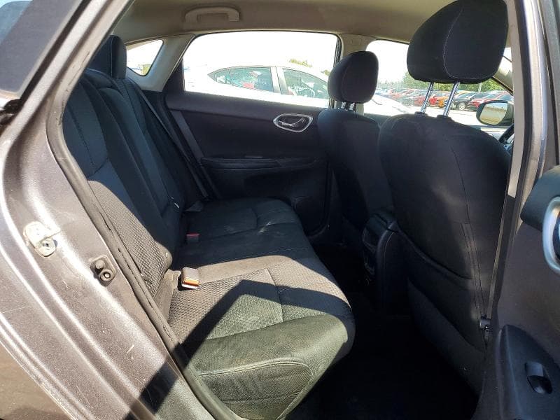 2019 NISSAN SENTRA SR 10