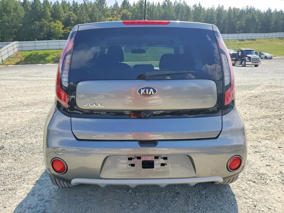 2019 KIA SOUL + 6