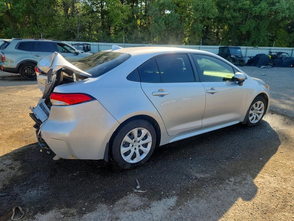 2022 TOYOTA COROLLA LE 3
