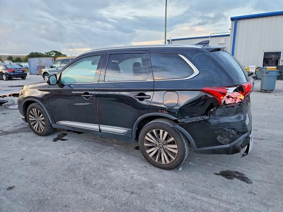 2019 MITSUBISHI OUTLANDER SE 2