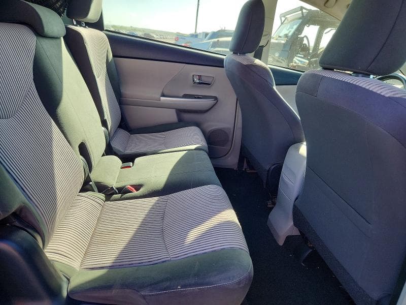 2017 TOYOTA PRIUS V TWO 10