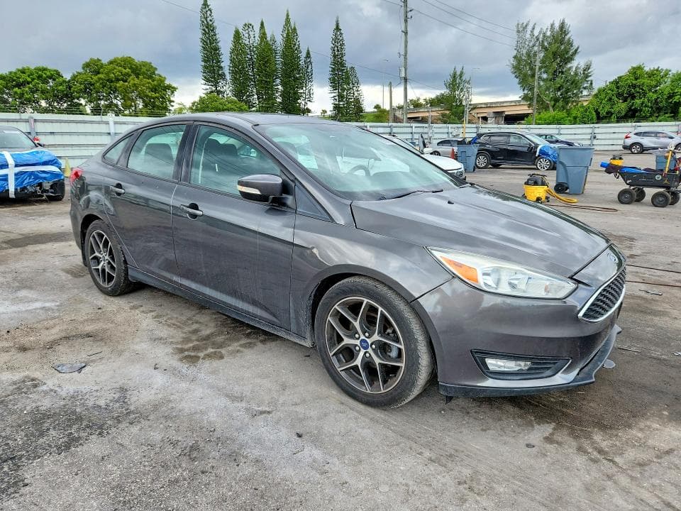 2018 FORD FOCUS SEL 4
