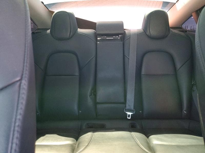 2018 TESLA MODEL 3 10