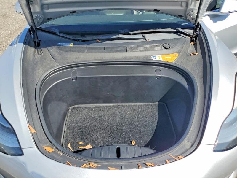 2018 TESLA MODEL 3 11