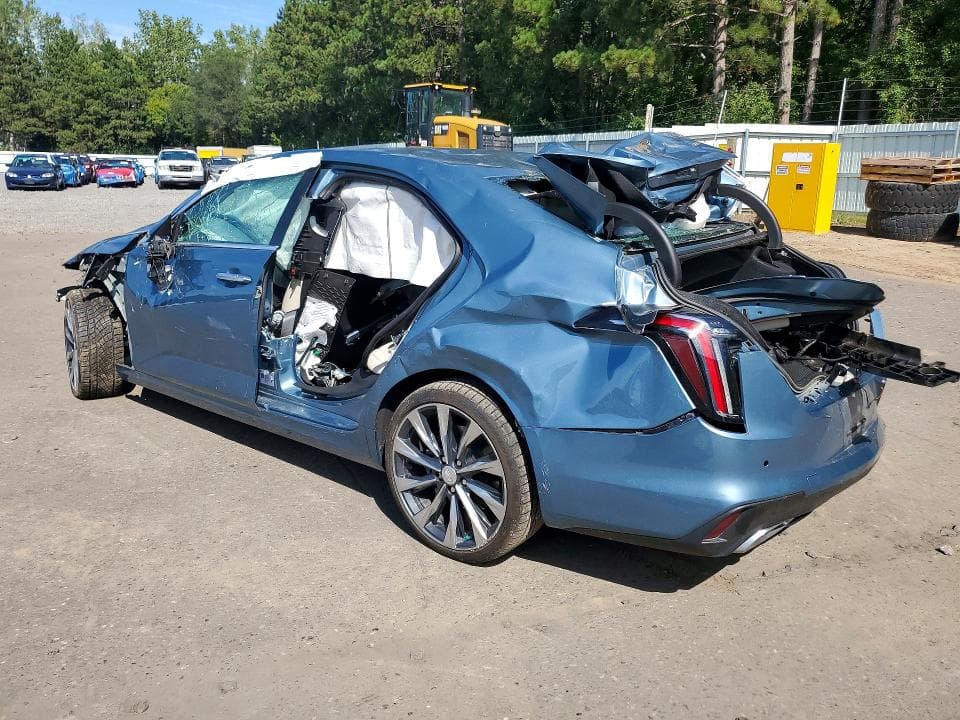 2023 CADILLAC CT4 PREMIUM LUXURY 2