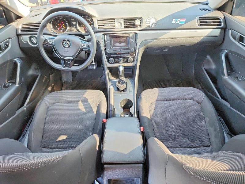 2017 VOLKSWAGEN PASSAT S 8