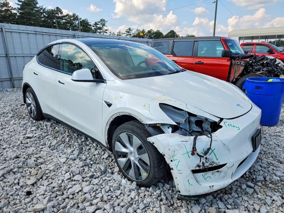 2021 TESLA MODEL Y 4