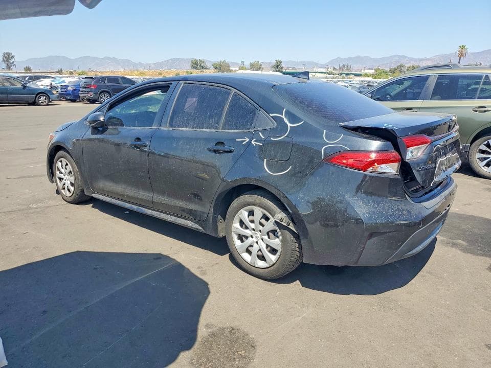 2022 TOYOTA COROLLA LE 2