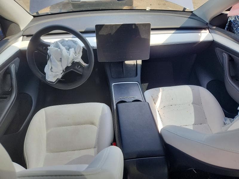2023 TESLA MODEL Y 8