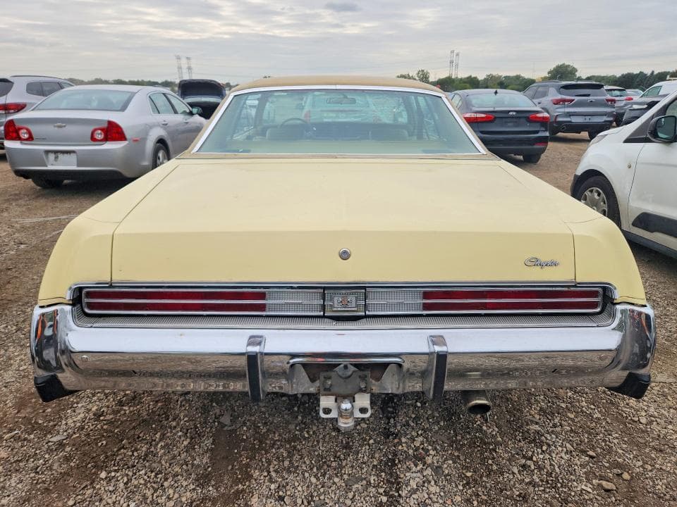 1977 CHRYSLER NEWPORT 6
