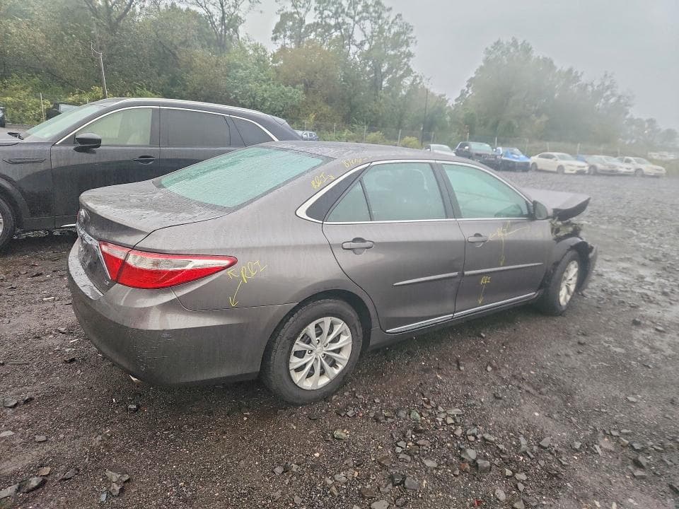 2017 TOYOTA CAMRY 3