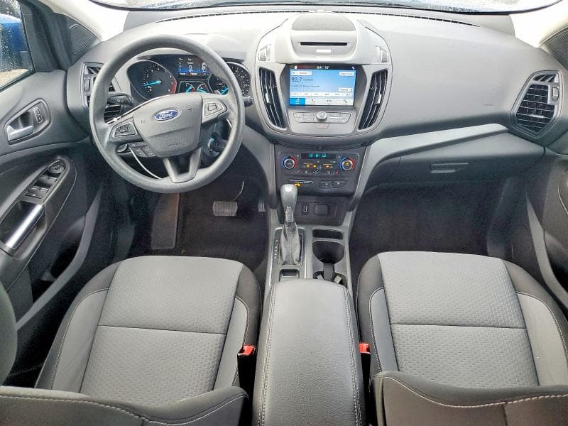 2017 FORD ESCAPE SE 8