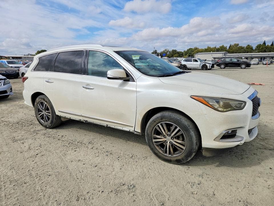 2017 INFINITI QX60 BASE 4