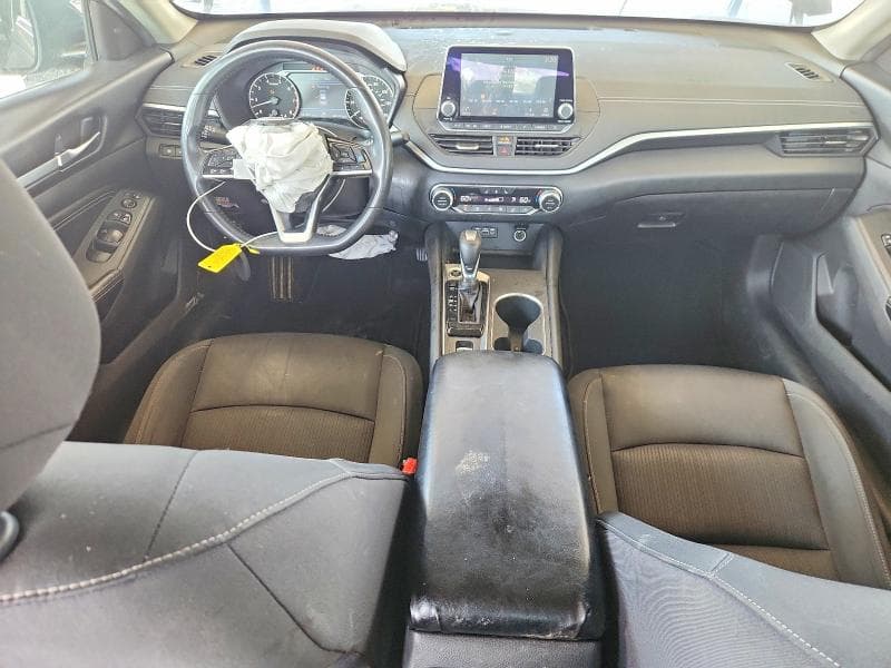 2019 NISSAN ALTIMA SV 8
